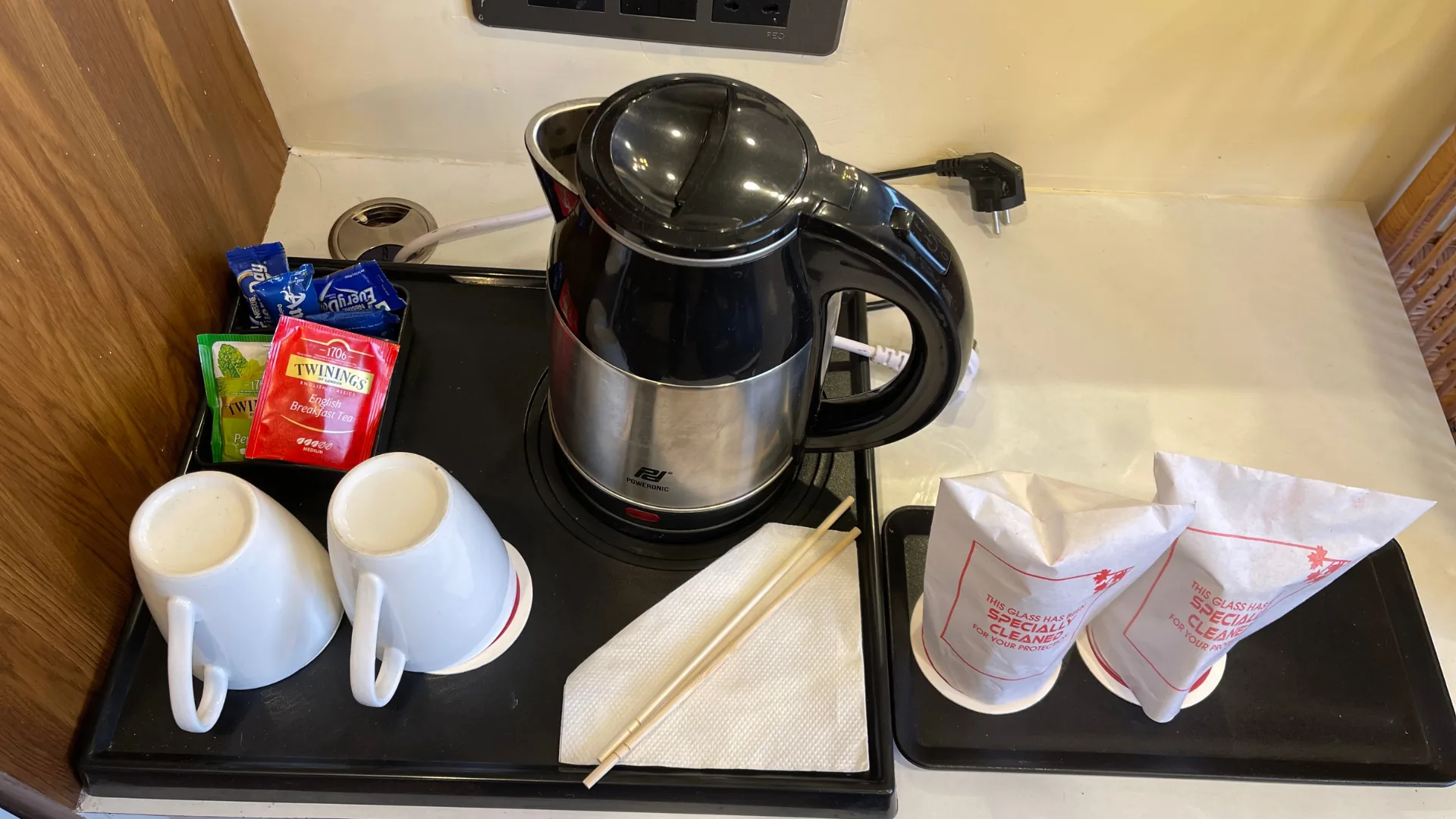 In-room coffee bar and beverage amenities
